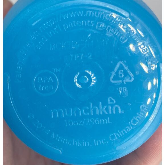 Lot of 3 Munchkin Miracle 360  green blue Trainer Spoutless Sippy Cups - Picture 5 of 5